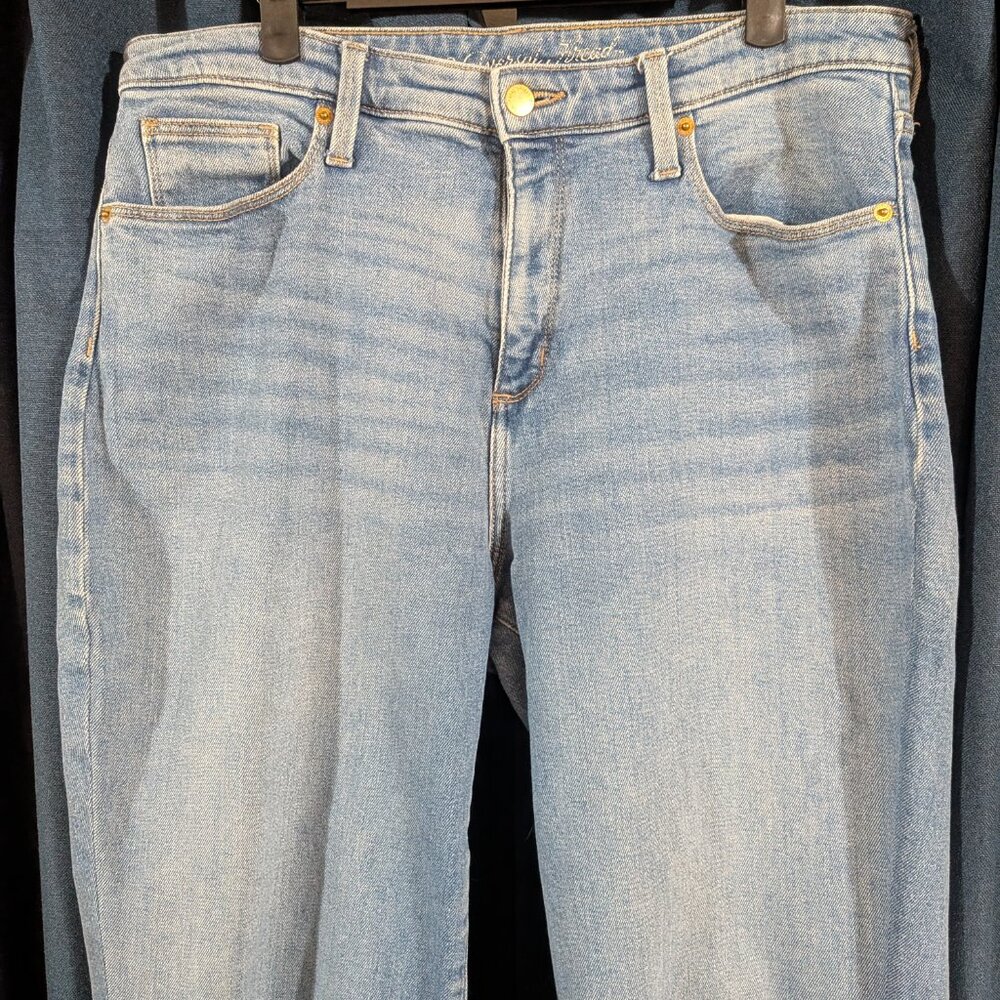Universal Thread Highwasted Straight Leg Jeans - image 2